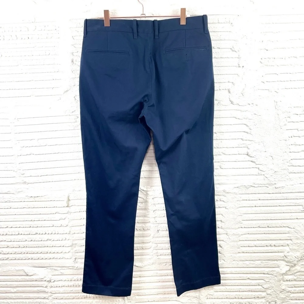 J.‎ Crew Men's Flex Straight Navy Chino's Size 30 X 31